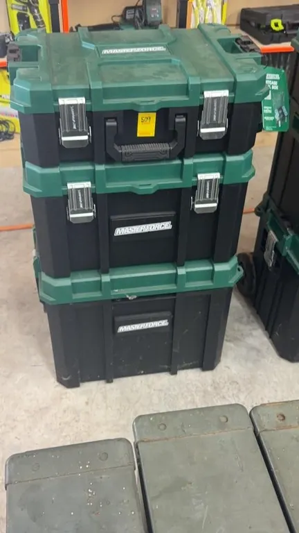 Masterforce Tool box