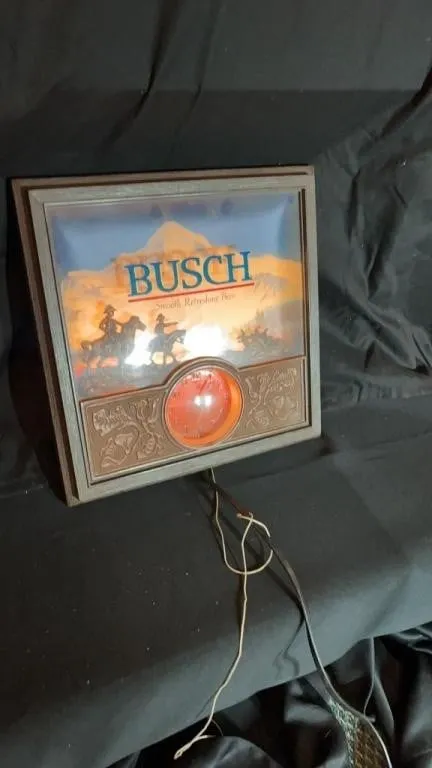 BUSCH LIGHTED BEER SIGN & CLOCK