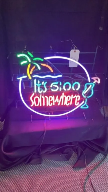 Neon Sign 5 O CLOCK SOMEWHERE