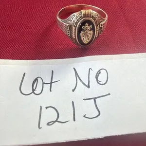 Vintage Gold Tone Crest Ring