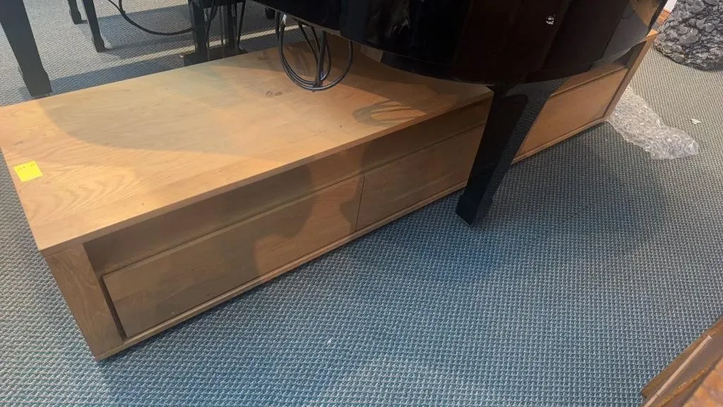 END OF BED STORAGE BENCH
