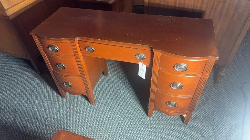 VINTAGE VANITY