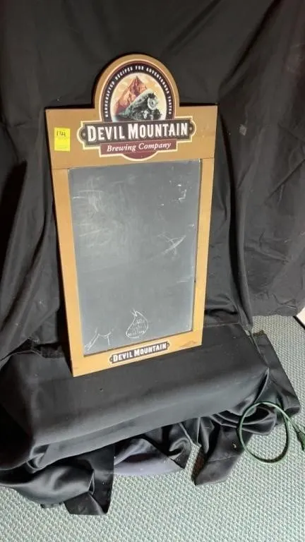 COLLECTIBLE Chalk Board
