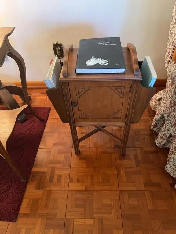 Copper-Lined Smoking Stand Humidor with Arcanum Hi