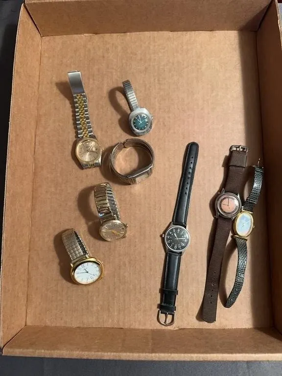 Assorted Men's and Women's Wristwatches Including