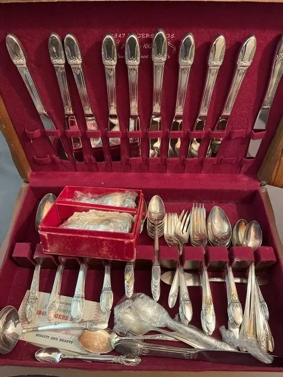 1847 Rogers Bros First Love Silver Plate Flatware