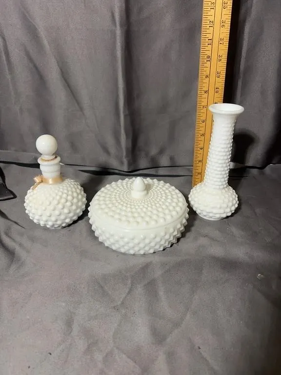 Fenton White Hobnail Milk Glass Vanity Dresser Set