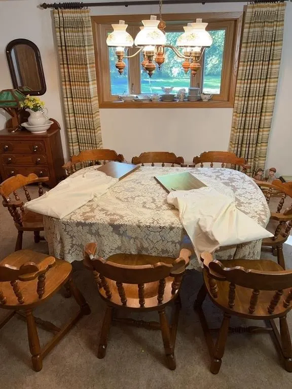 Colonial Style Dining Table with Extension Leaves