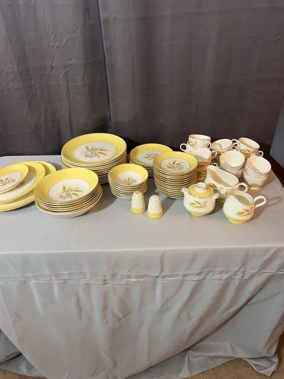 Century Service Corporation Autumn Gold Wheat Dinn