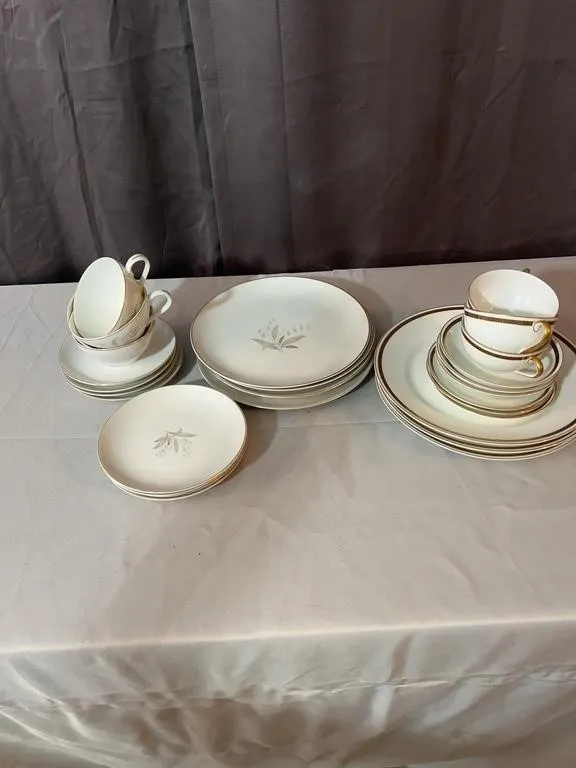 Kaysons Golden Rhapsody and Noritake The Crete Chi
