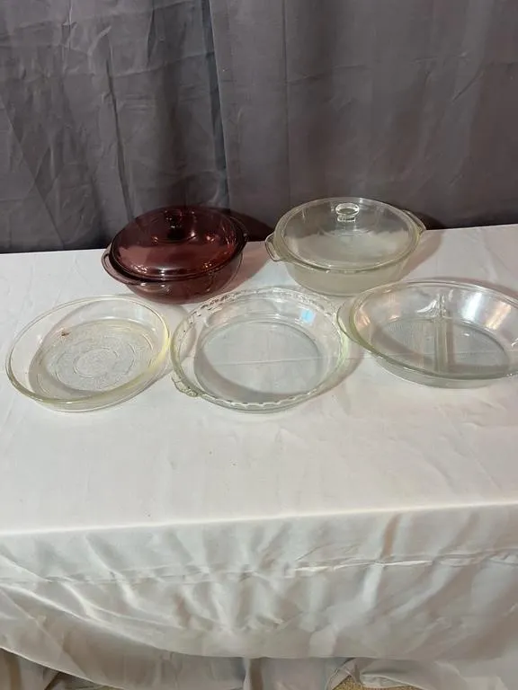 Assorted Glass Bakeware Including Casserole Dishes