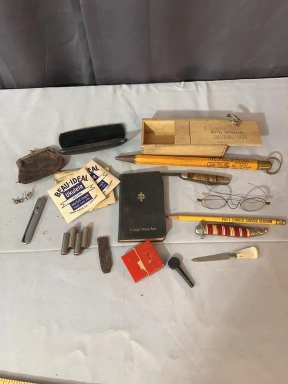 Pocket Collectibles Advertising Knives Eyeglasses