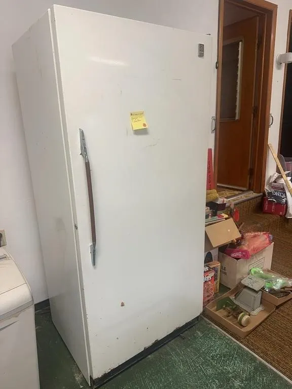 Gibson Appliance Upright Deep Freezer Model FV21M6