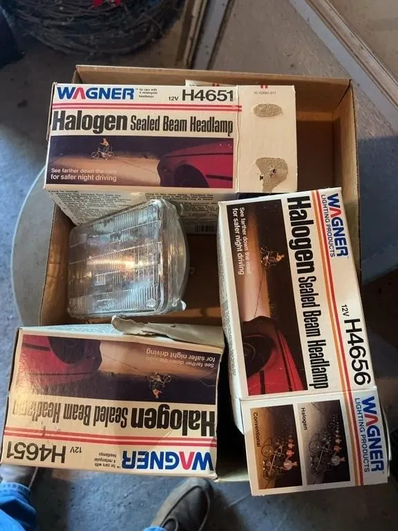 Wagner Halogen Sealed Beam Automotive Headlamps H4