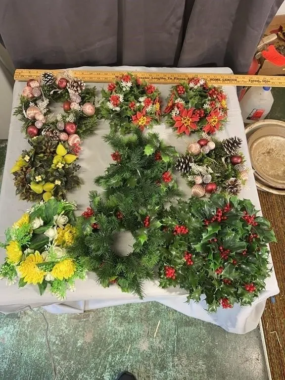 Assorted Artificial Holiday Candle Rings And Flora