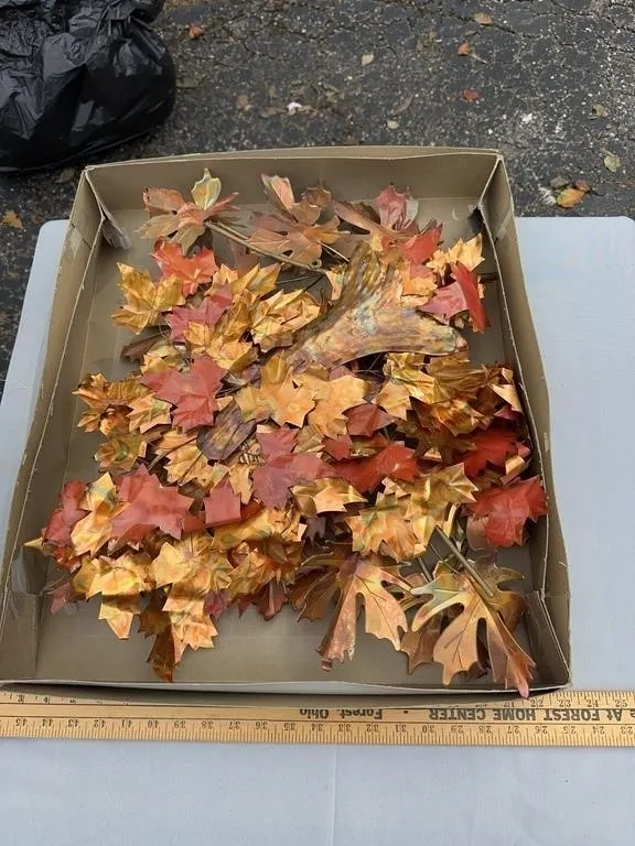 Metal Autumn Maple Leaves Wall Hanging Art Sculptu
