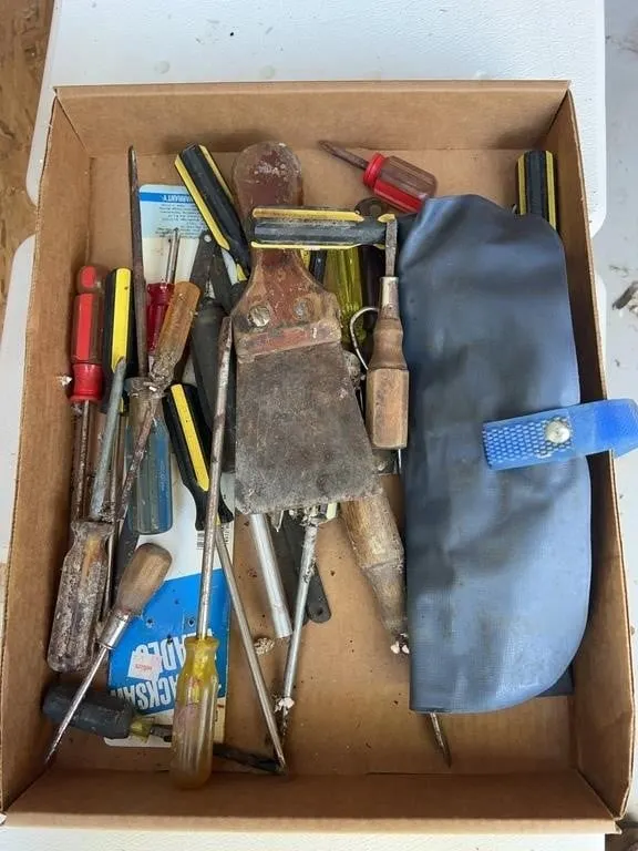 Assorted Hand Tools Screwdrivers Stanley Scraper T