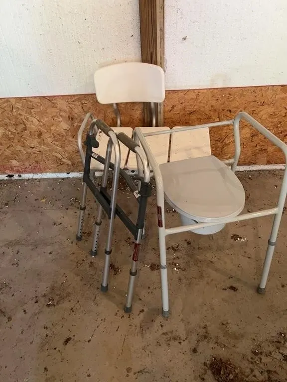 Assorted Mobility and Bathroom Safety Equipment In