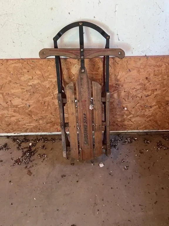 Shooting Star Wooden Snow Sled With Metal Runners
