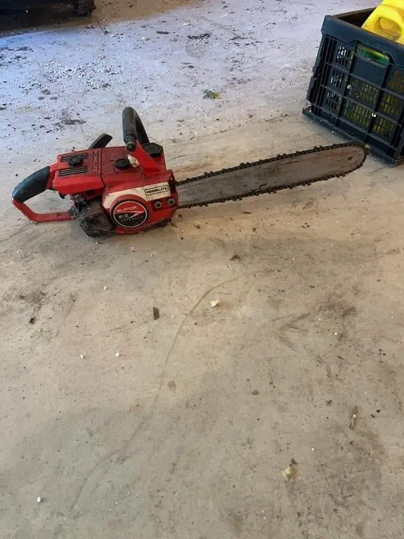 Homelite Super EZ Automatic Gas Powered Chainsaw w