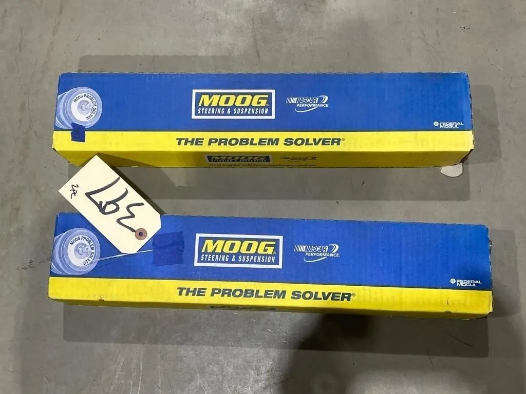 2 Pcs - MOOG Tie Rods NIB