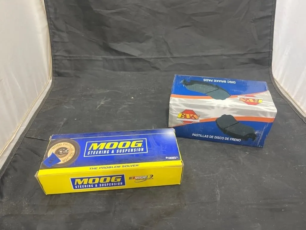 2 Pcs - MOOG Link Kit & EVS Brake Pads
