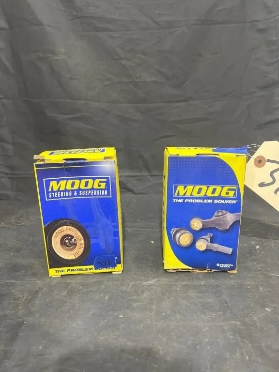 2 Pcs - MOOG Ball Joint & Sway Bar Bushing Kit