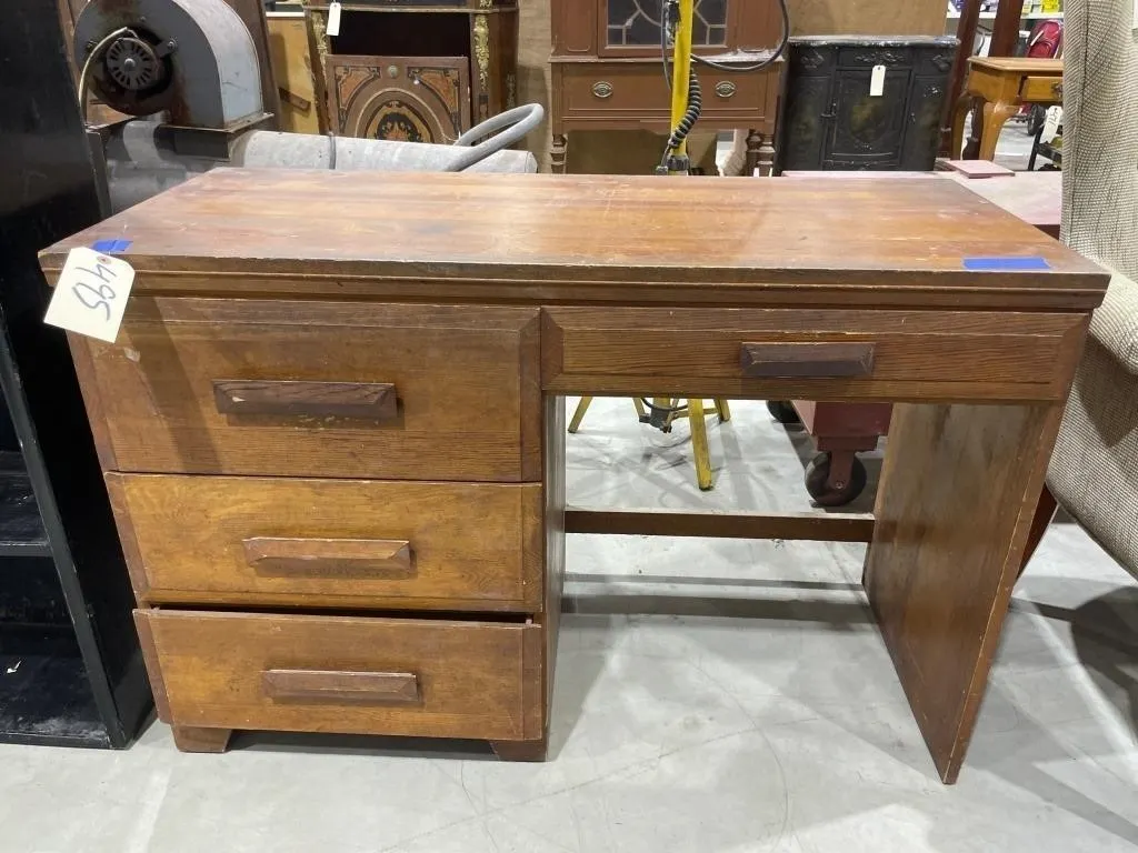 4-Drawer Desk 44"L x 19"W x 30"H