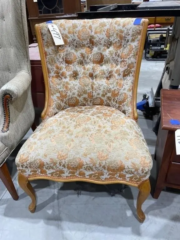 Wood/Cloth Upholstered Side Chair