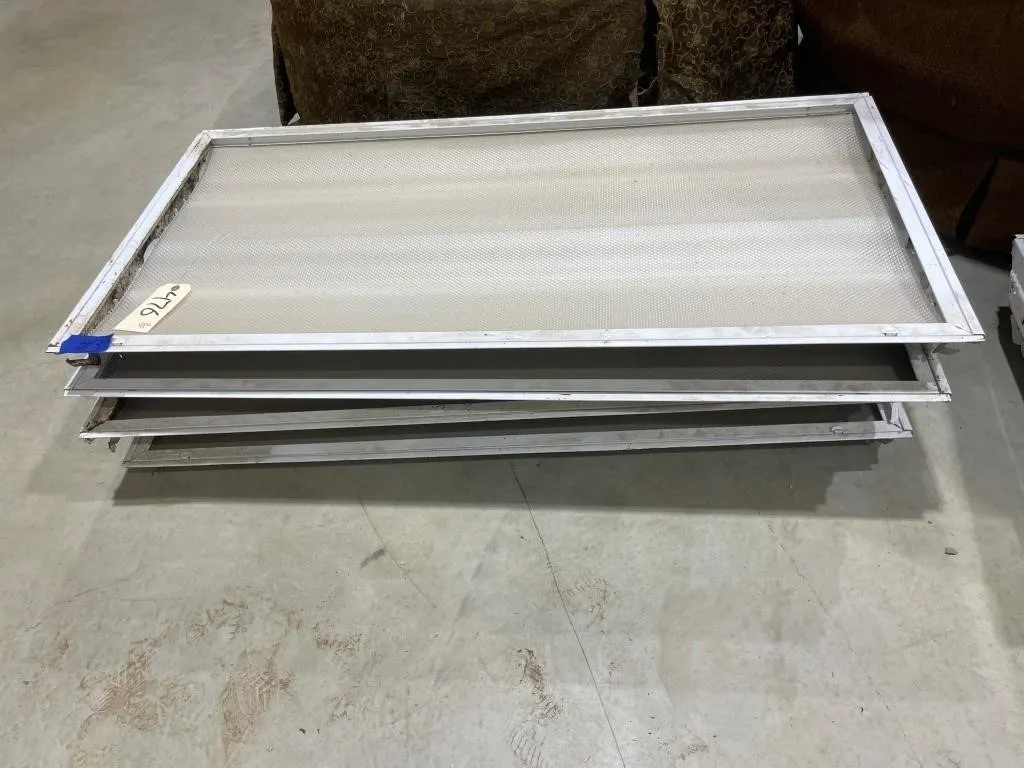 4 - 48" Florescent Light Fixtures