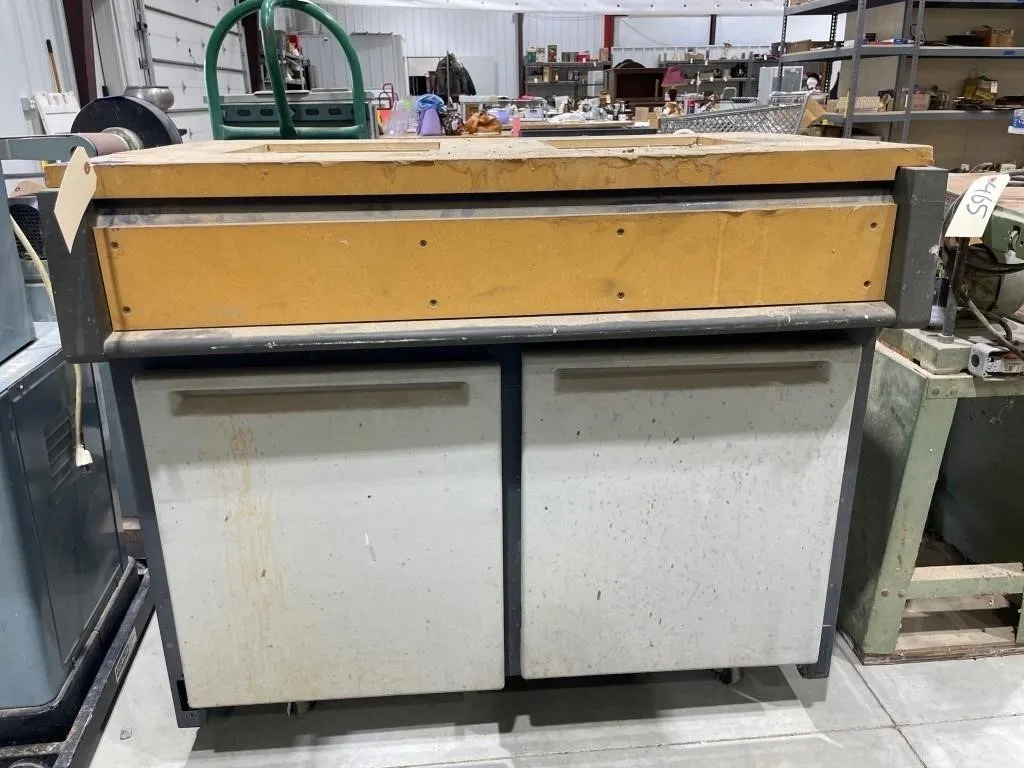 Rolling Work Bench 44"L x 27"W x 36"H