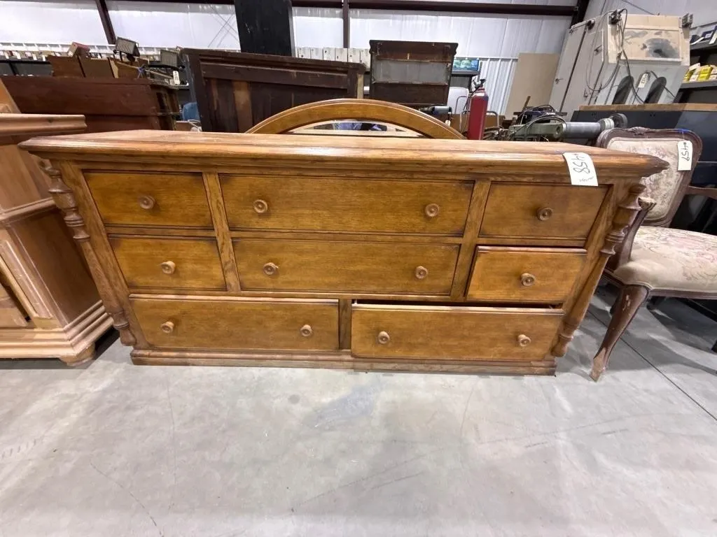 8-Drawer Dresser 68"L x 18"W x 32"H & Mirror