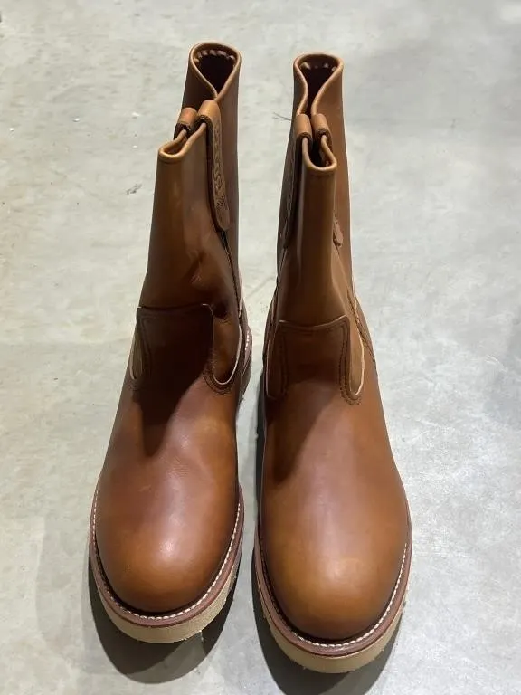 Red Wing Men's Slip on Boots Sz 8.5 NIB