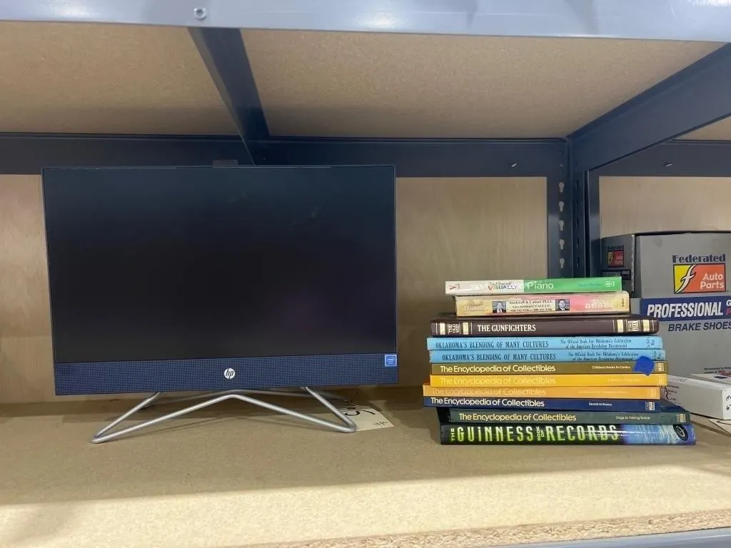 12 Pcs - HP 22" Computer Monitor & Assorted Books