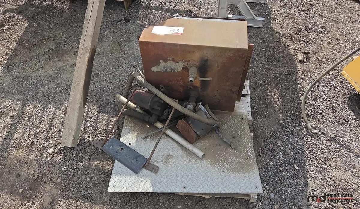 Hydraulic Tank & Assorted Components
UNRESERVED