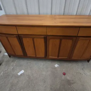 Mid-Century Modern Curved-Front Teak Credenza Sideboard With 4 Drawers and 4 Cabinet Doors