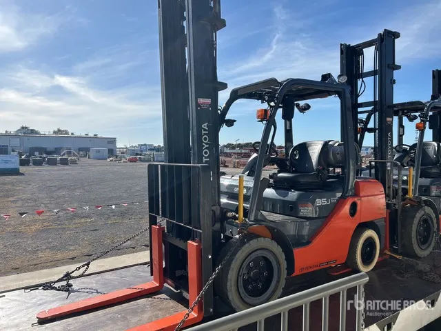 Toyota 32-8FGJ35 Forklift
