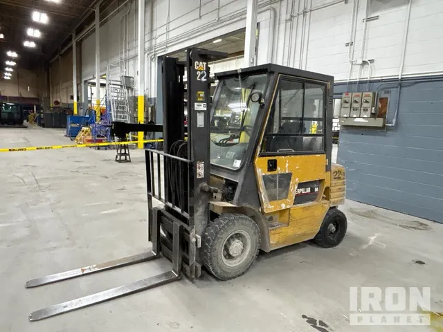 1997 Cat GC25 5000 lb Forklift
