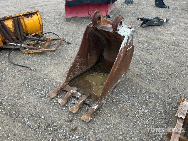 CAT 26 in Excavator Bucket
