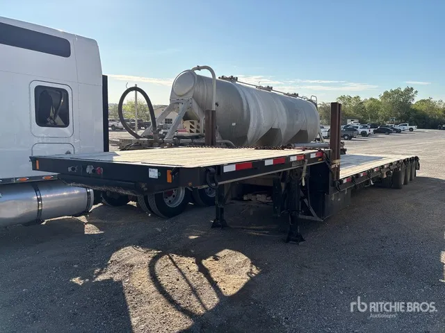 2025 Doonan 532DCZIDCEFQD 53 ft Tri/A Step Deck Trailer