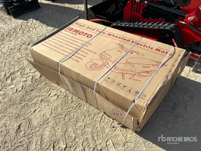2026 IRMOTO-RED Electric Moped (Unused)