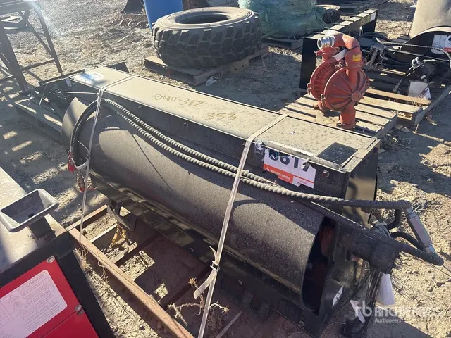 2025 GIYI VR59 59 in Skid Steer Vibratory Roller