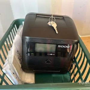 Pyramid 5000 Time Punch