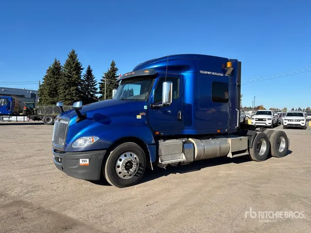 2018 International LT625 6x4 T/A Sleeper Truck Tractor