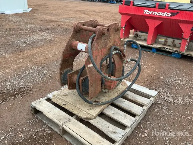 Plate Compactor Attachment - Fits Excavator