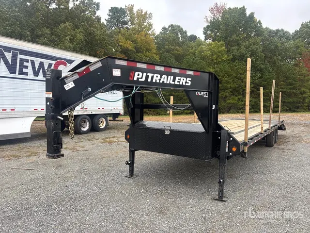 2027 PJ Trailers Lq302 39 ft T/A Gooseneck Equipment Trailer