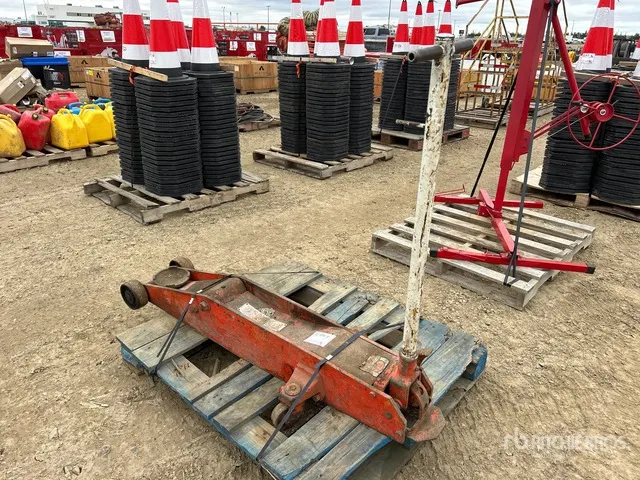 Strongarm H100 Floor Jack