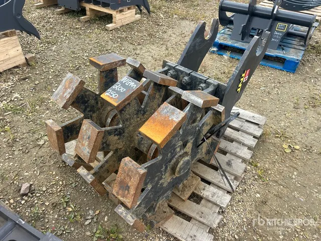 TNT 24 in Q/C Excavator Compaction Wheel - Fits WBM 120