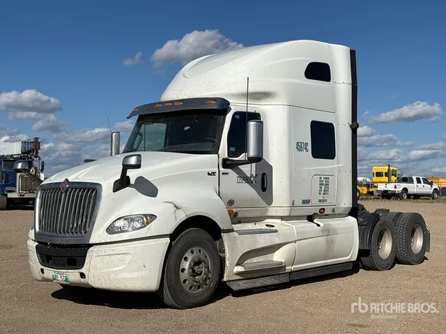 2018 International LT625 6x4 T/A Sleeper Truck Tractor