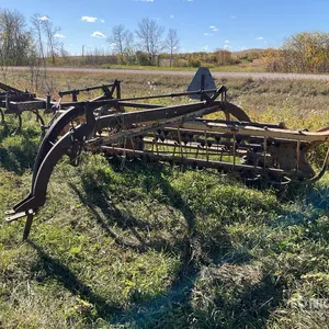 New Holland 56 8 ft Hay Rake